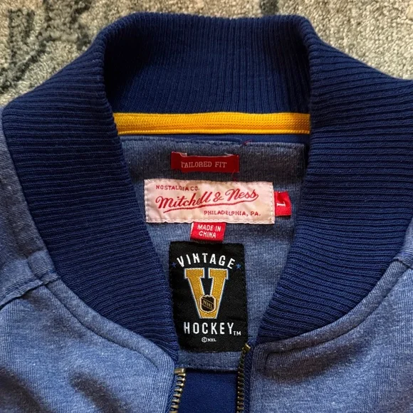 Mitchell & Ness Blue Buffalo Sabres Vintage Sweater Jacket - Picture 3 of 5